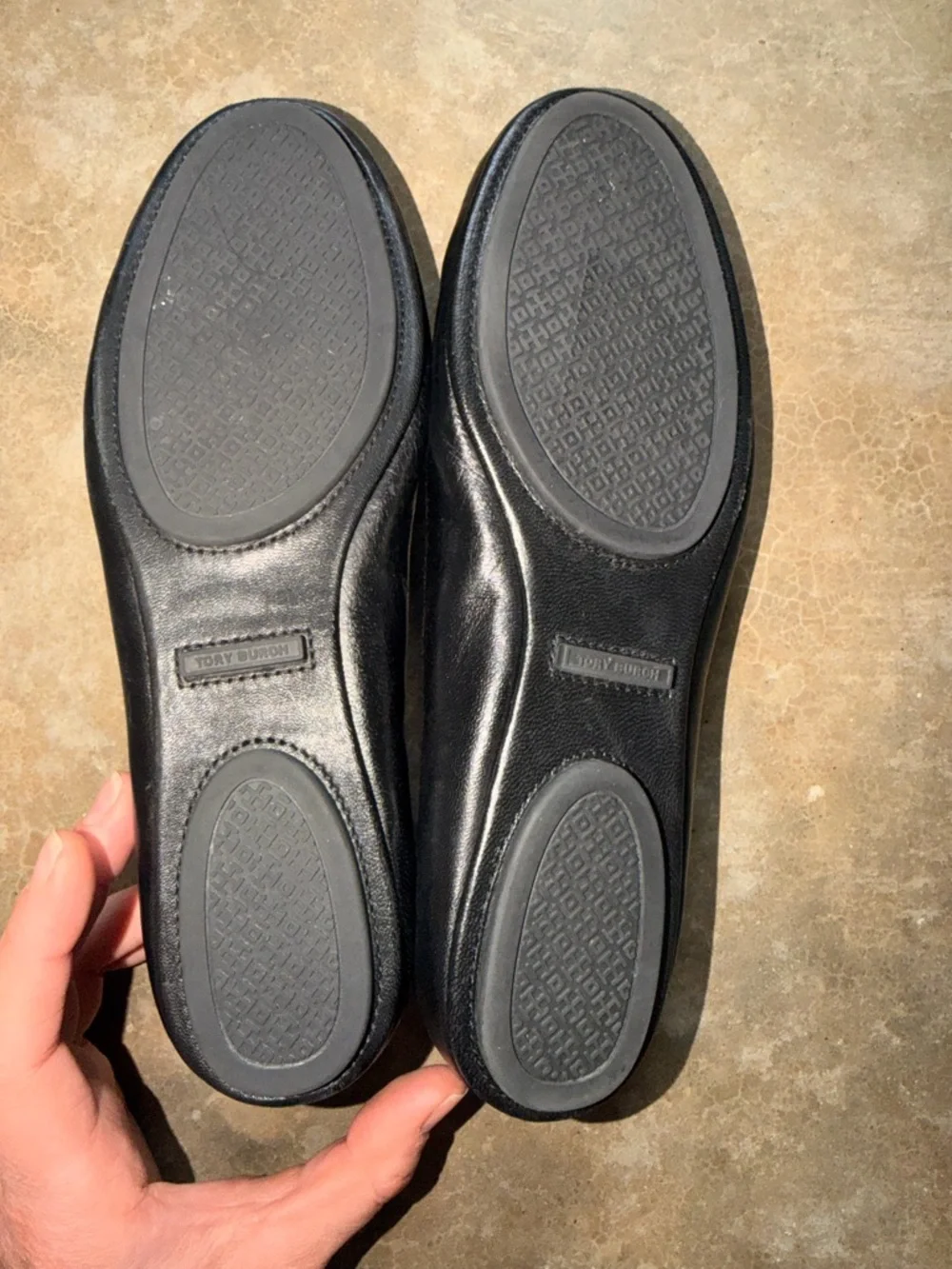 Tory Burch Reva Black Leather Ballet Flats Black Logo Medallion - Size 6.5 - Picture 4 of 11